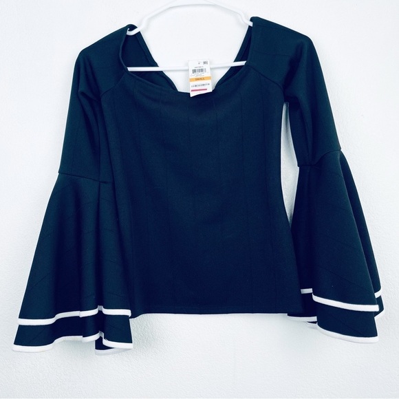 NWT bar III size S black knit flare sleeves blouse - Picture 1 of 5